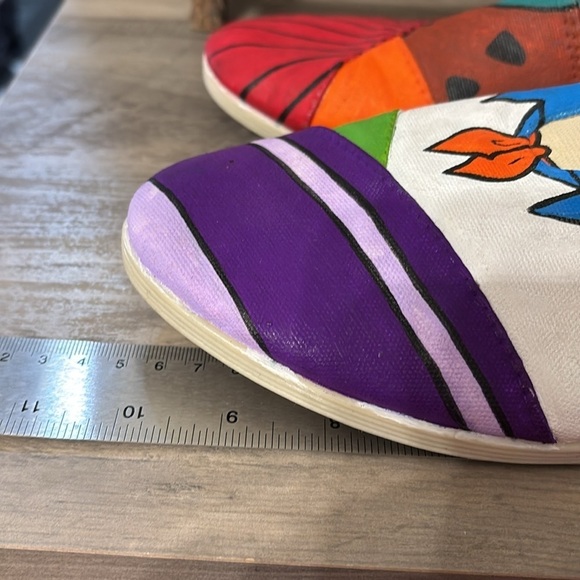 PRE OWNED CUSTOM HANDMADE PAINTED SCOOBY-DOO SLIP ON FLATS SHOES - Picture 13 of 15